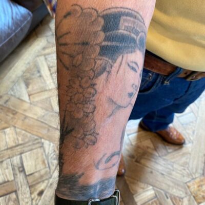 Katie Cherry on Gippi Rondinella arm 1